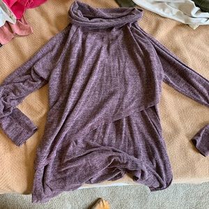 Nursing Queen Pullover